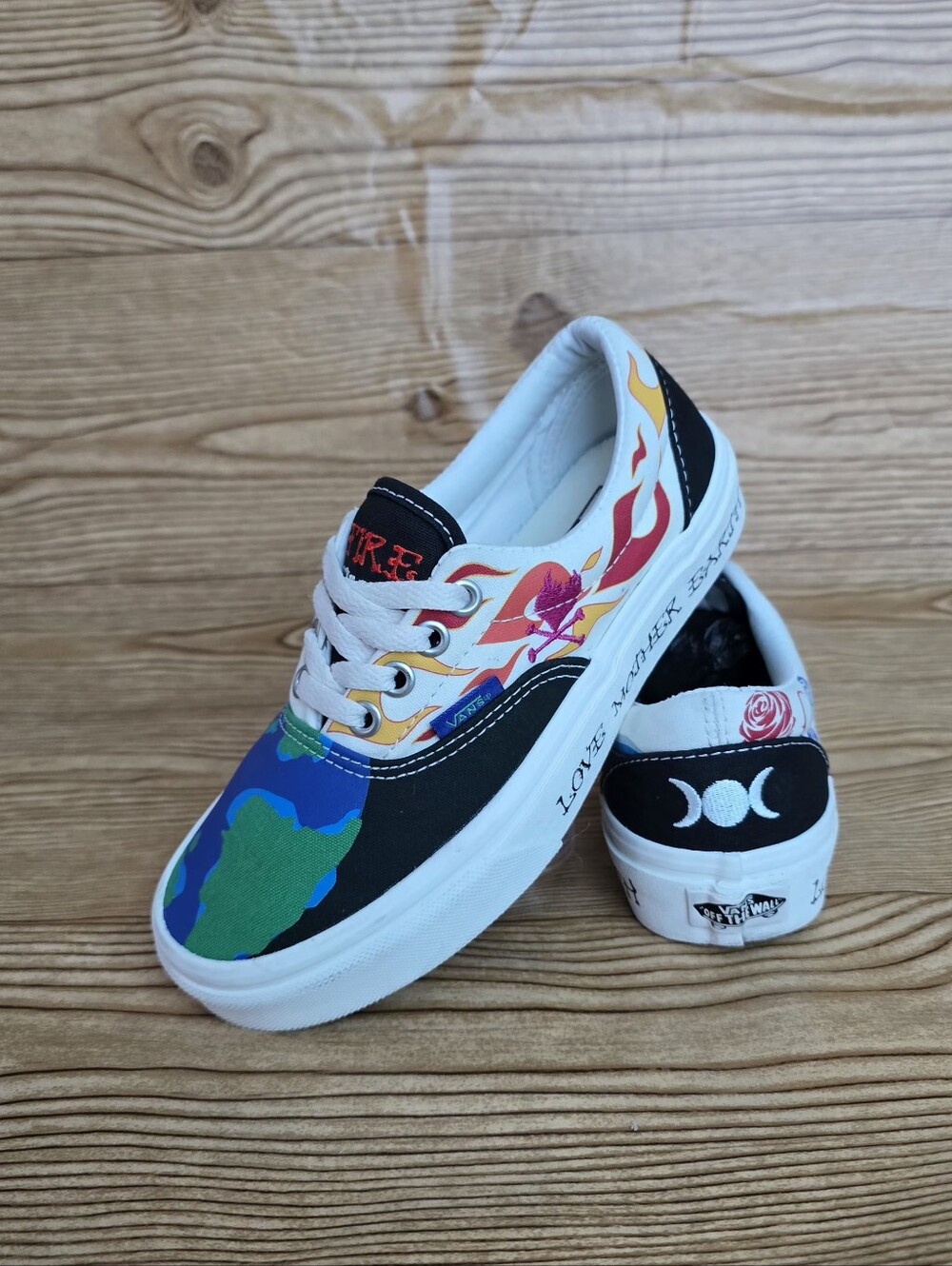 VANS Era Mother Earth Sneakers